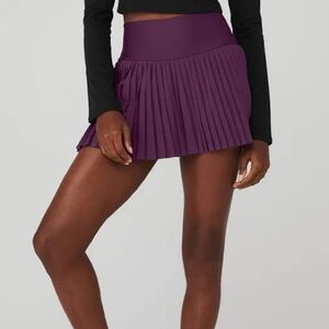 Alo Yoga Grand Slam Tennis skirt/shorts in Dark plum - SOLD OUT ONLINE!